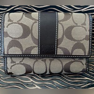 Coach- Brown, Medium Snap Wallet